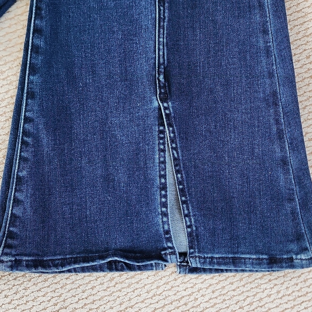 American Eagle Outfitters Women's Dark Festival Flare, Stretch Jeans, Size 4 - Picture 7 of 7